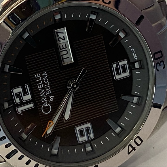Caravelle by Bulova Men’s Quartz Watch Day Date Stainless Steel - Picture 4 of 6